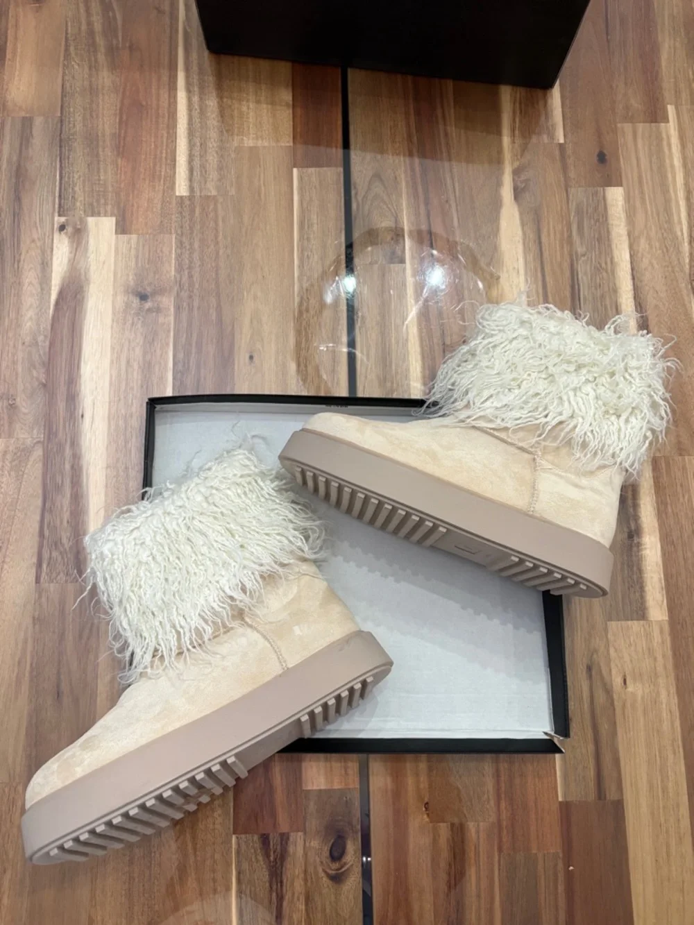 NIB Flawed Sz 9 PLT Cream Faux Suede Contrast Faux Fur Ankle Boot Off White